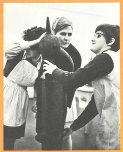An assistant of the South African National Gallery with blind pupils, in Eldred Green, “Sculpture for the Blind”, Lantern, 21 (1972), pp. 78-80, 78