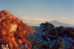 Afrodite e il Vesuvio. Le Nemesiache, Autocoscienza (1976), film still, Biblioteca Nazionale di Napoli.