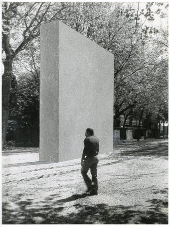 Mauro Staccioli, photomontage for 'Biennale '78', Archivio Mauro Staccioli, digital photo Bibliotheca Hertziana Mauro Staccioli, photomontage for 'Biennale '78', Archivio Mauro Staccioli, digital photo Bibliotheca Hertziana