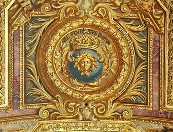 Charles Le Brun, Symbol of Louis XIV and his motto (ca. 1678-1684). Ceiling of the Hall of Mirrors in the Palace of Versailles, France. Source: https://commons.wikimedia.org/wiki/File:Nec_pluribus_impar_ceiling_galerie_des_glaces_versailles.jpg Charles Le Brun, Symbol of Louis XIV and his motto (ca. 1678-1684). Ceiling of the Hall of Mirrors in the Palace of Versailles, France. Source: https://commons.wikimedia.org/wiki/File:Nec_pluribus_impar_ceiling_galerie_des_glaces_versailles.jpg
