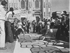 "Manifestazione internazionalista per il Cile" on September 14, 1974 organized by Collettivo Autonomo Pittori di Porta Ticinese. G. Rubino Archive