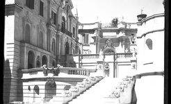 Armando Brasini, Villa Flaminia (Rome), 1920–1925, view of the courtyard (photograph unknown, 1927)