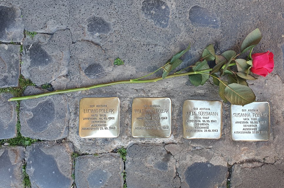 On January 20, 2022, four commemorative stones were laid for Ludwig Pollak, his wife Julia and his two adult children Wolfgang and Susanna in front of the Palazzo Odescalchi in Rome, Pollak's last place of residence in Rome, on the initiative of some members of the BHMPI (photo: Tatjana Bartsch)